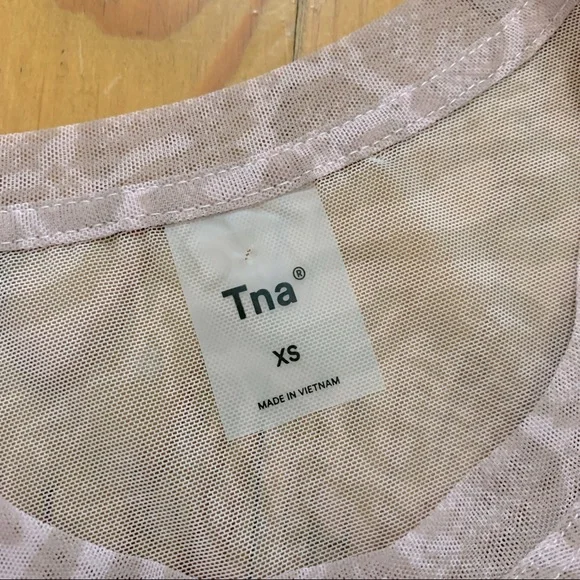 NWT TNA Brooklyn Pink Animal Print Mesh Top size XS - Picture 4 of 4